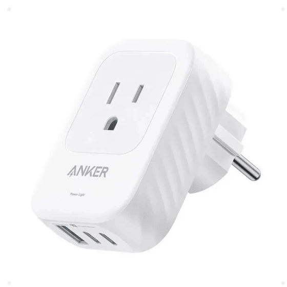 شاحن انكر ، 15 وات، 2 منفذ تيار متردد و1 منفذ  USB و2 منفذ USB-C، ابيض- A92A2321
